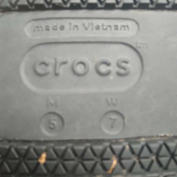 Crocs Black Sandals Sz 7 Movable Strap - Picture 7 of 8